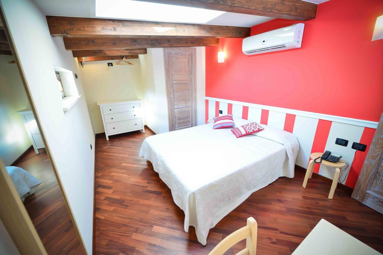 Casale905